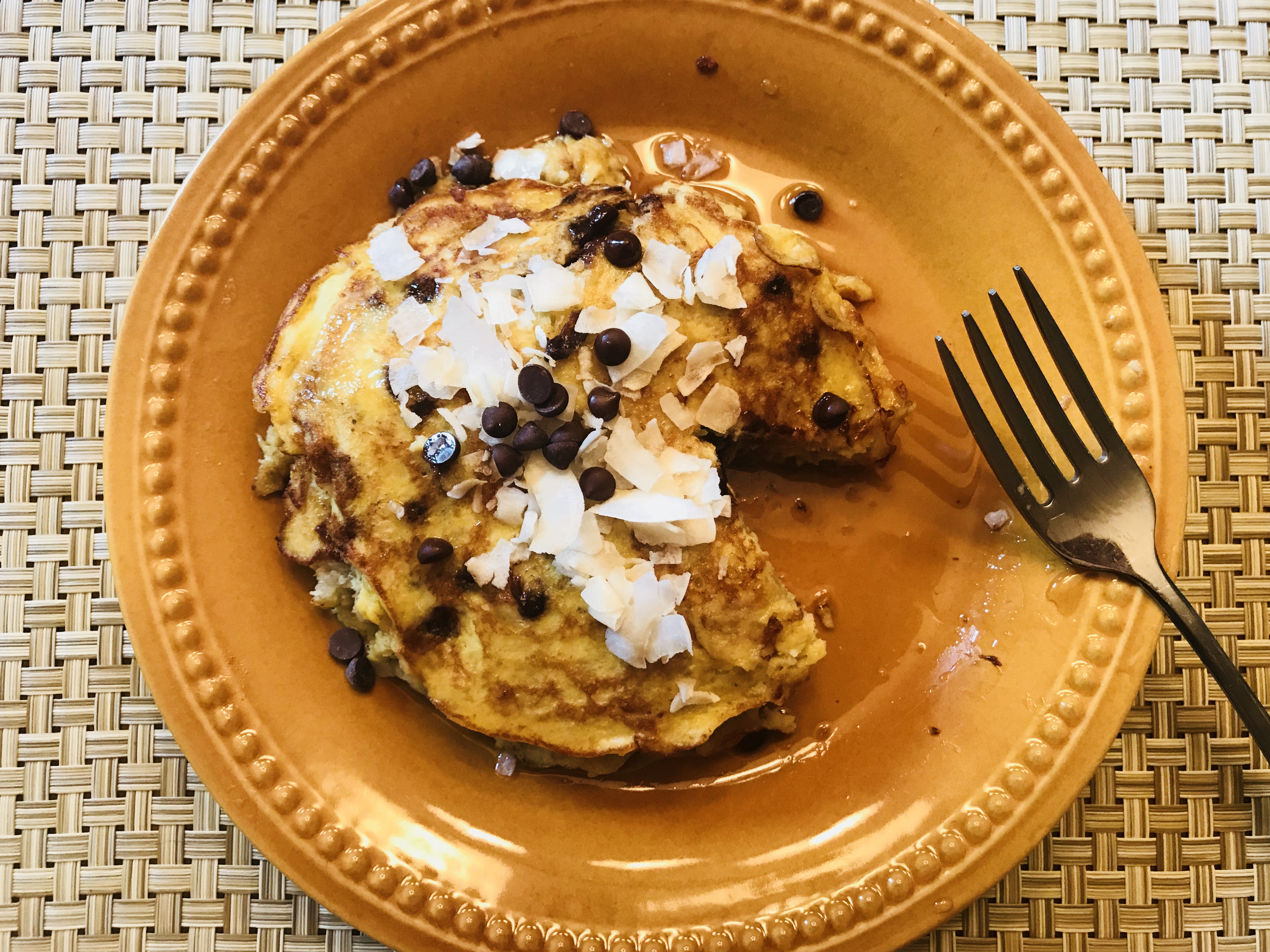 5-minute-chocolate-coconut-banana-pancakes