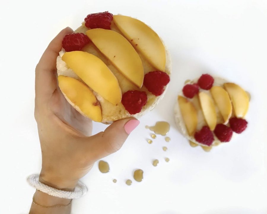 raspberry-peach-pizza